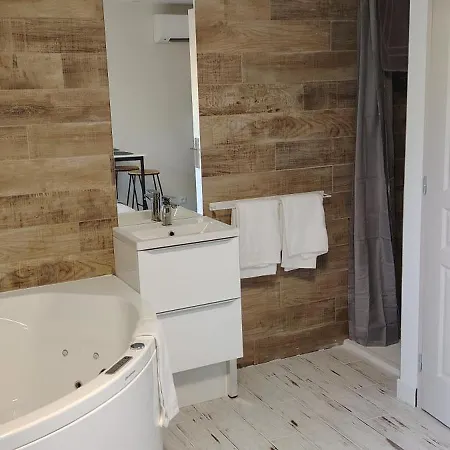 Appartement Cosy Balneo Avec Jardin *
