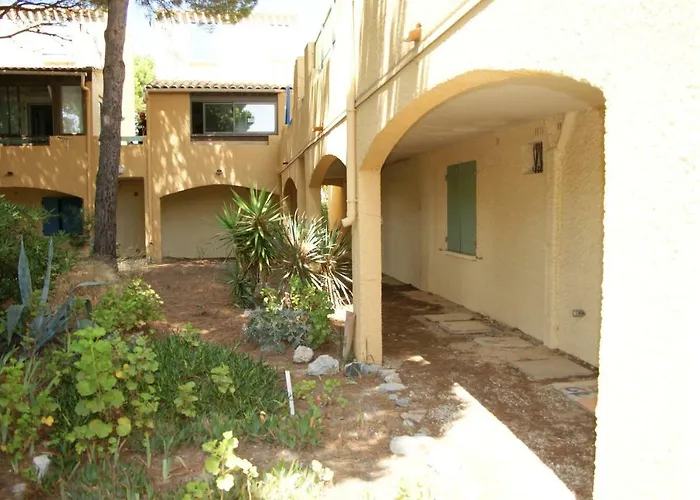 Cosy Balneo Avec Jardin شقة